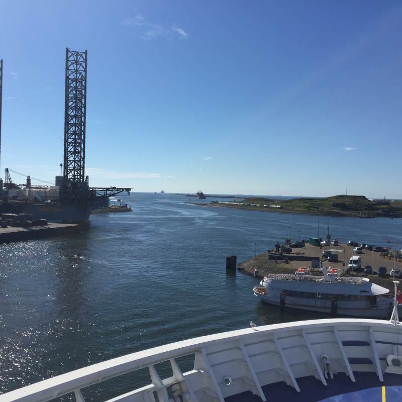 Blick auf die Hafenausfahrt in Ijmuiden